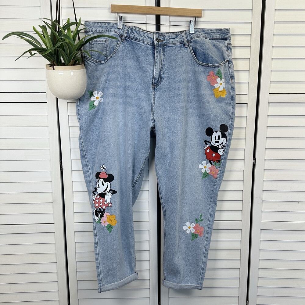 Disney X Hot Topic Mickey Minnie Mouse Floral Mom Jeans Light Wash Plus Size 28